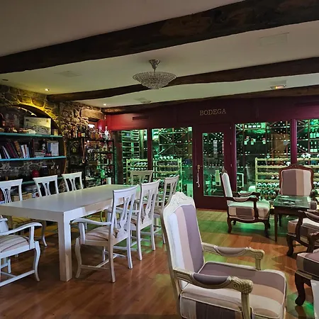 فندق La Tronera Del Bierzo Restaurante-hotel 3*