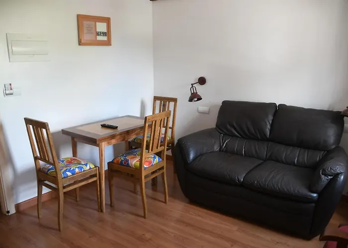 La Tronera Del Bierzo Restaurante-hotel ホテル