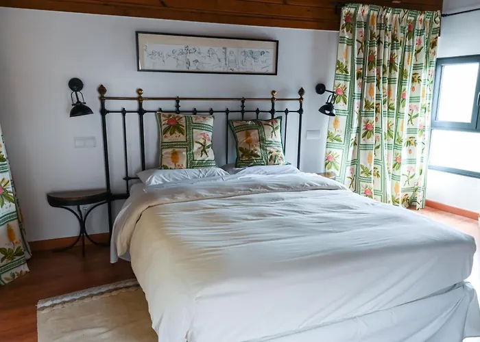 ホテル La Tronera Del Bierzo Restaurante-hotel Villadepalos