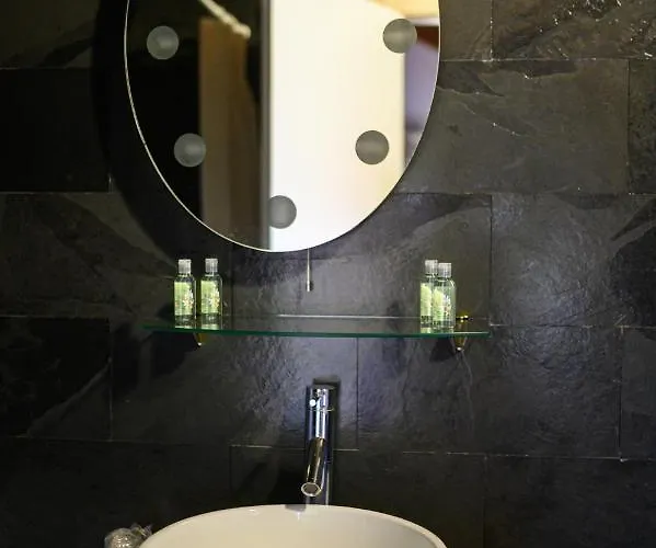 La Tronera Del Bierzo Restaurante-hotel 3*